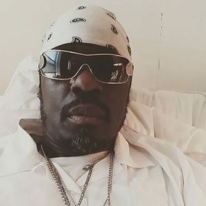 Meet your Posher, Kenny